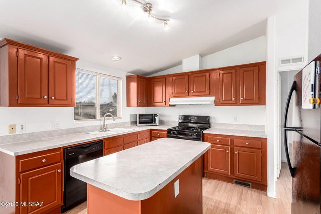 12660 S Ox Cart Trail, Vail, AZ 85641