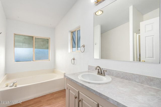 12660 S Ox Cart Trail, Vail, AZ 85641