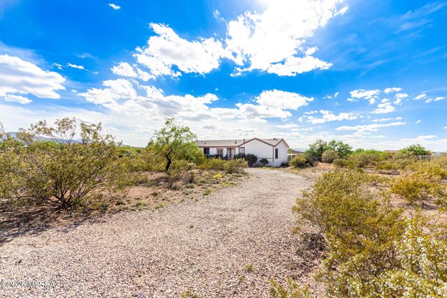 12660 S Ox Cart Trail, Vail, AZ 85641