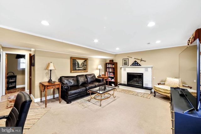 88 S FORGE MANOR DR, Phoenixville, PA 19460