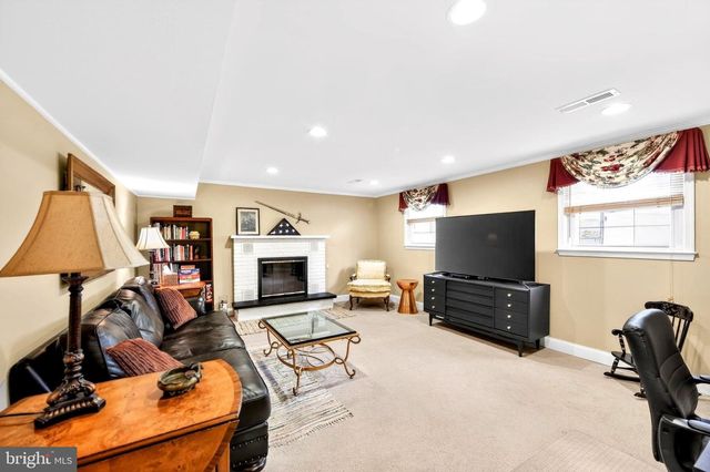 88 S FORGE MANOR DR, Phoenixville, PA 19460