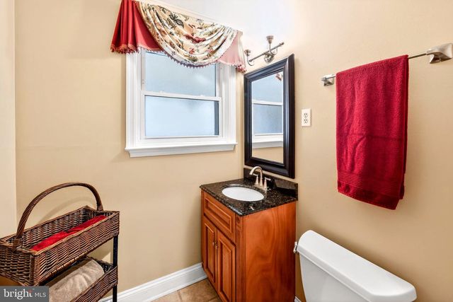 88 S FORGE MANOR DR, Phoenixville, PA 19460