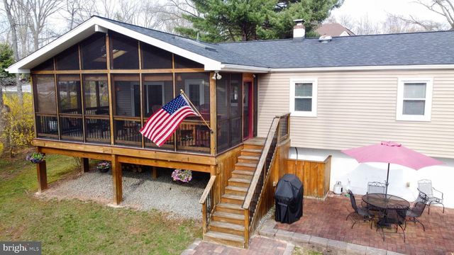 88 S FORGE MANOR DR, Phoenixville, PA 19460