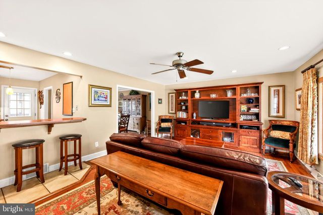 88 S FORGE MANOR DR, Phoenixville, PA 19460
