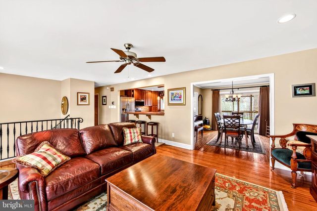 88 S FORGE MANOR DR, Phoenixville, PA 19460