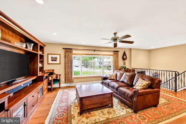 88 S FORGE MANOR DR, Phoenixville, PA 19460