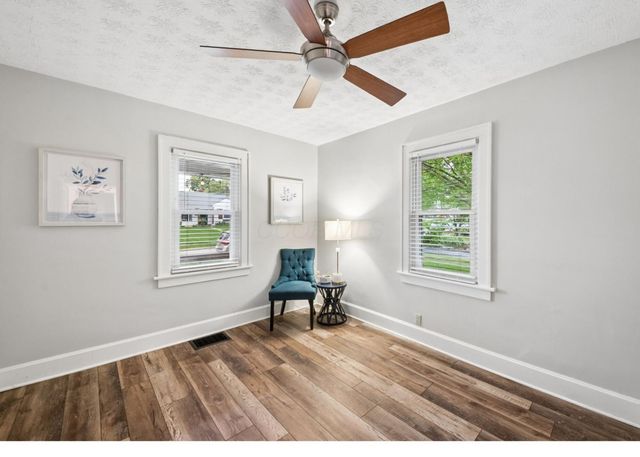 435 E Jeffrey Place, Columbus, OH 43214
