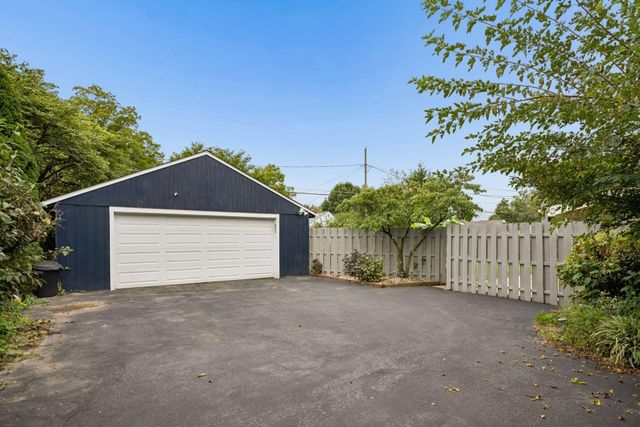 435 E Jeffrey Place, Columbus, OH 43214