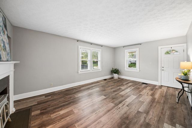 435 E Jeffrey Place, Columbus, OH 43214