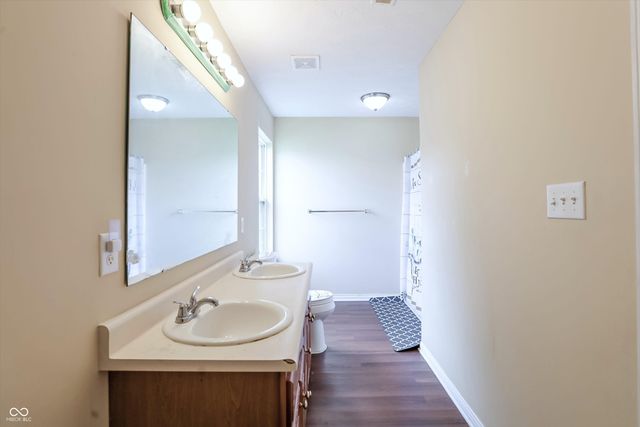 7139 Bobcat Trail Drive, Indianapolis, IN 46237