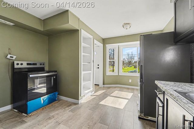 10147 Lanark St, Detroit, MI 48224