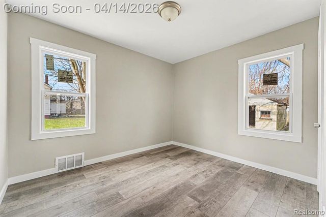 10147 Lanark St, Detroit, MI 48224