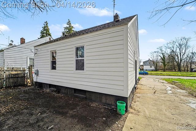 10147 Lanark St, Detroit, MI 48224