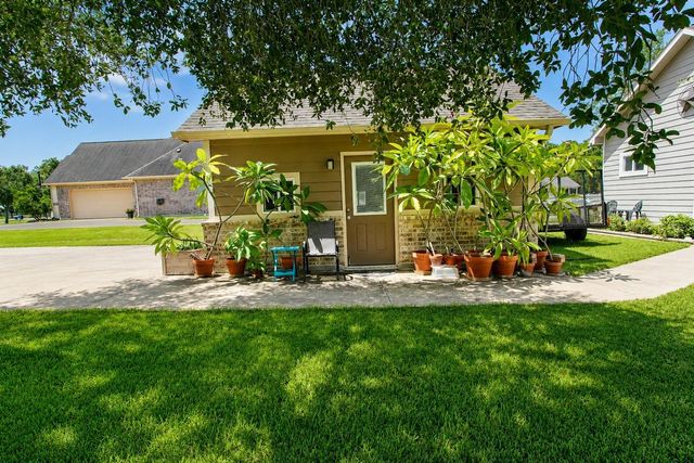 7502 Lewis Lane, Manvel, TX 77578
