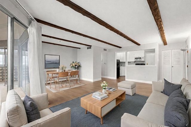 53 Melrose Street 2B, Melrose, MA 02176