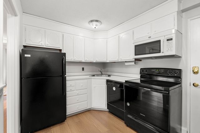 53 Melrose Street 2B, Melrose, MA 02176