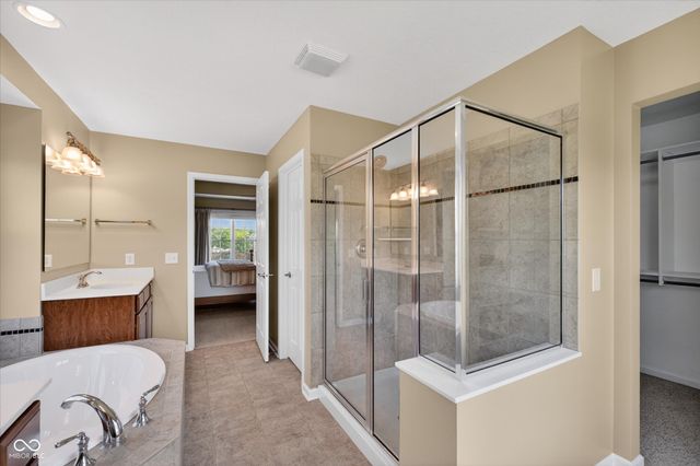13701 Blooming Orchard Drive, Fishers, IN 46038