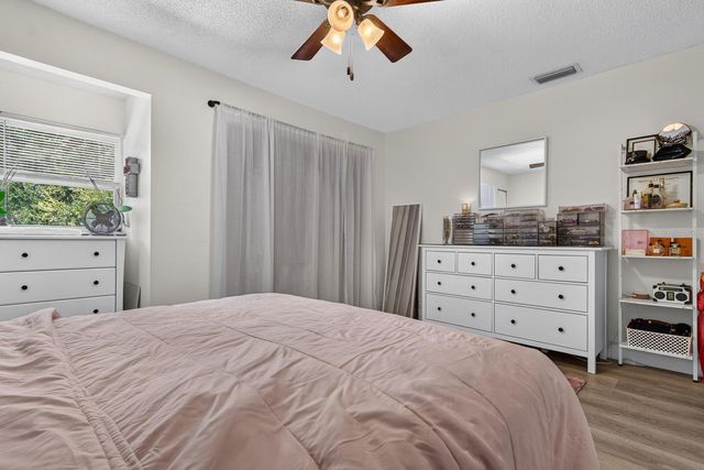 7258 MOFFATT LANE N, Pinellas Park, FL 33781