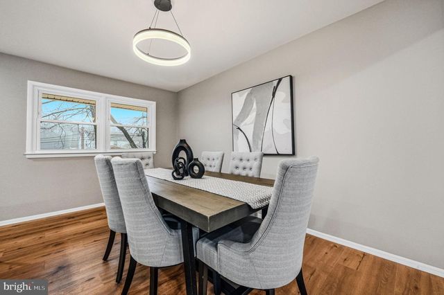 1302 STANFORD RD, Wilmington, DE 19803