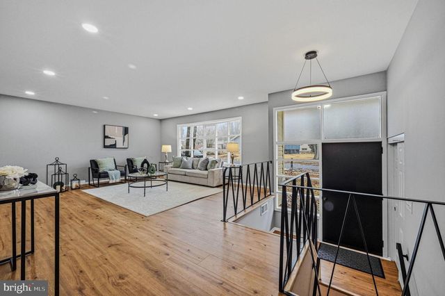 1302 STANFORD RD, Wilmington, DE 19803