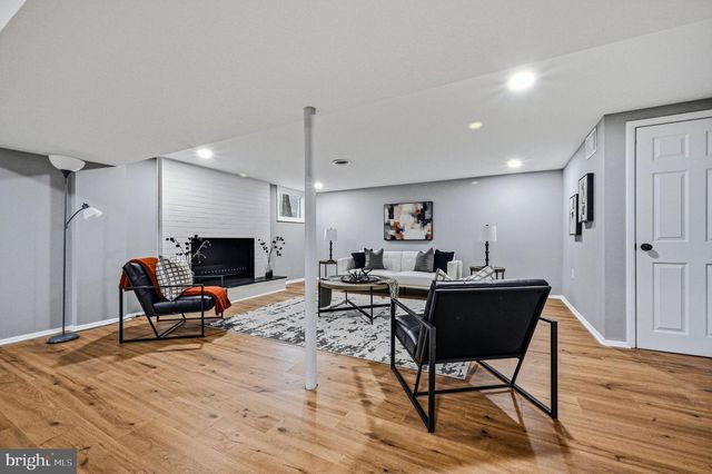 1302 STANFORD RD, Wilmington, DE 19803