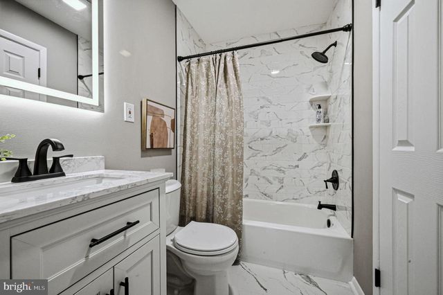 1302 STANFORD RD, Wilmington, DE 19803