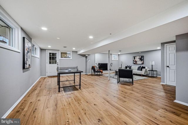 1302 STANFORD RD, Wilmington, DE 19803