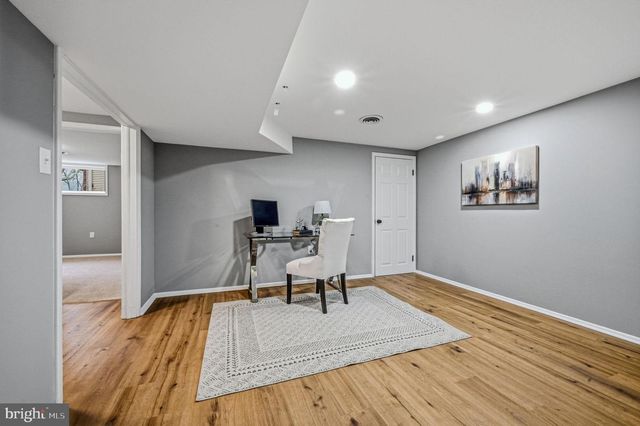 1302 STANFORD RD, Wilmington, DE 19803