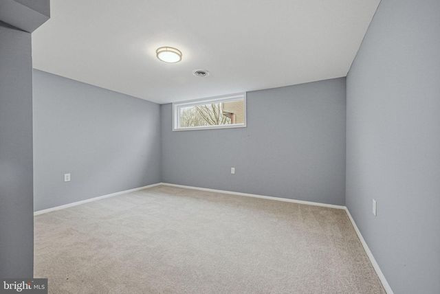 1302 STANFORD RD, Wilmington, DE 19803