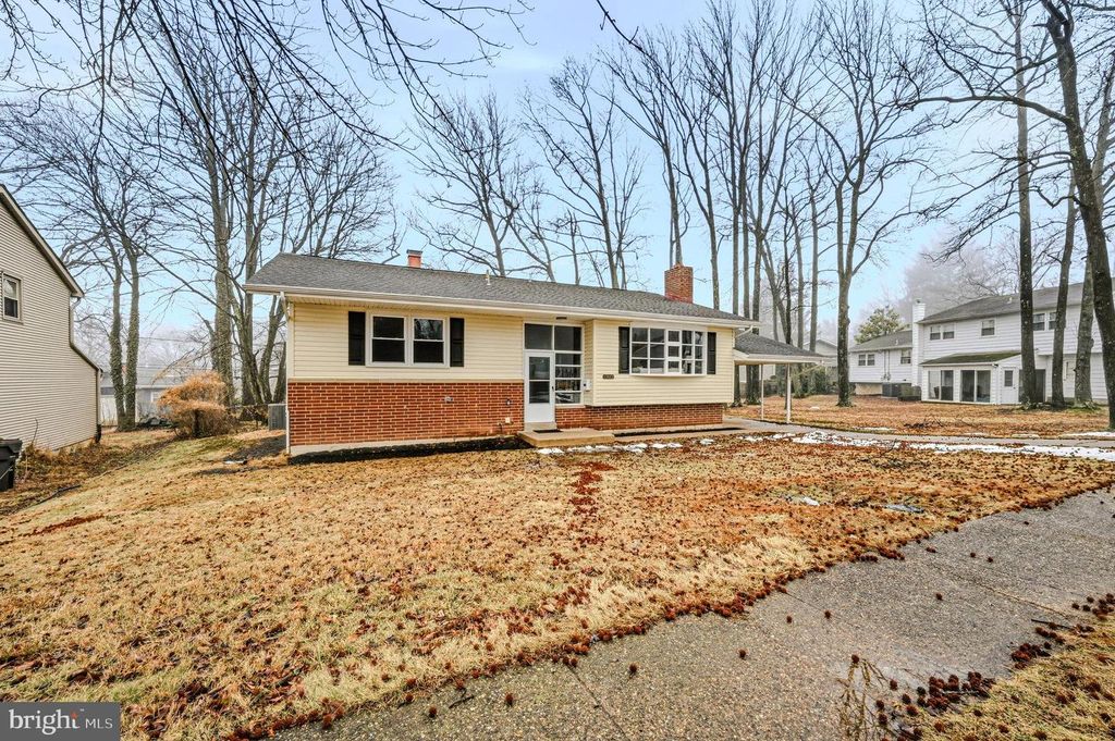 1302 STANFORD RD, Wilmington, DE 19803