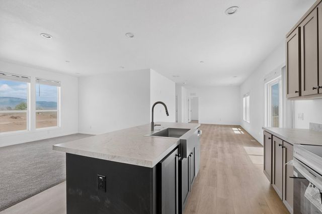 1401 11th Street SW, Rio Rancho, NM 87124