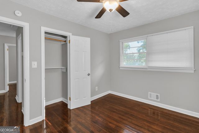 506 Pineridge Drive, Forest Park, GA 30297