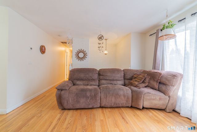 23 West Hill Terrace, Naugatuck, CT 06770