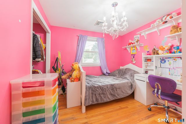 23 West Hill Terrace, Naugatuck, CT 06770