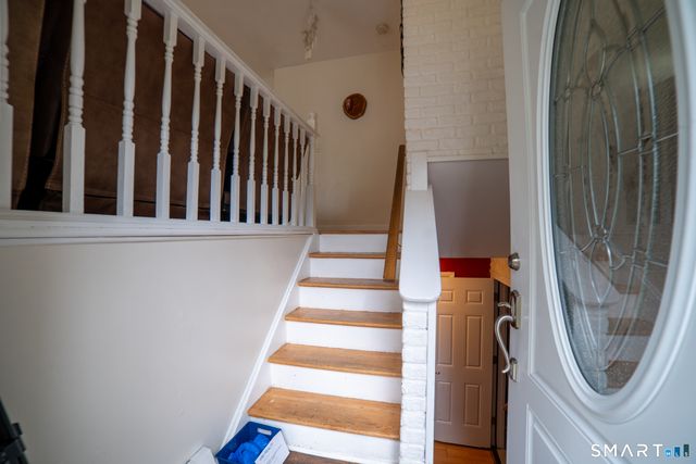 23 West Hill Terrace, Naugatuck, CT 06770