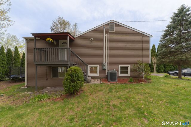 23 West Hill Terrace, Naugatuck, CT 06770