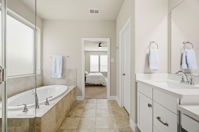 8726 Timber Knoll Drive, Missouri City, TX 77459