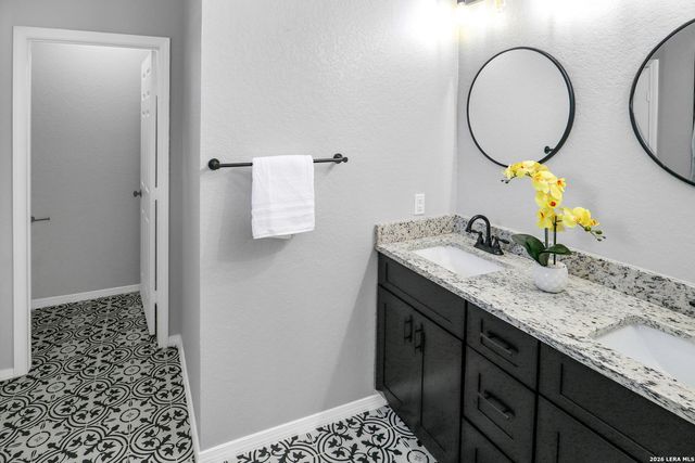 1416 SKYLINE HLS, Canyon Lake, TX 78133
