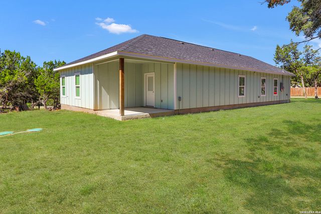 1416 SKYLINE HLS, Canyon Lake, TX 78133