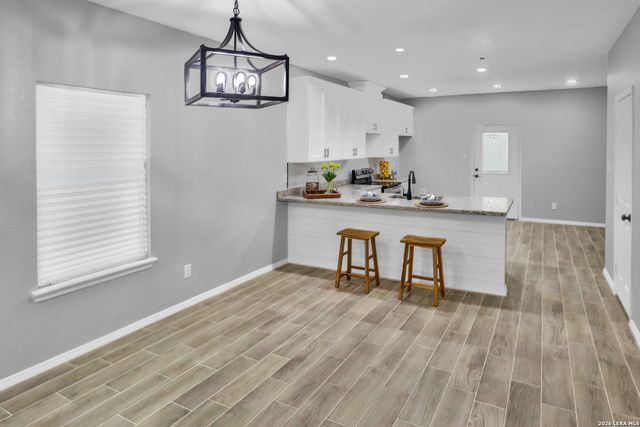 1416 SKYLINE HLS, Canyon Lake, TX 78133