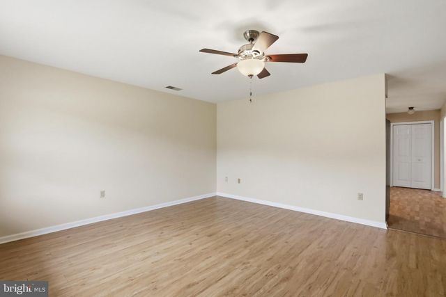 18012 SAND WEDGE DR, Hagerstown, MD 21740