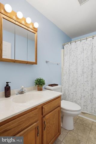 18012 SAND WEDGE DR, Hagerstown, MD 21740