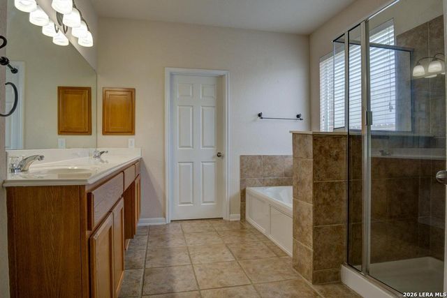 24323 FLINT CRK, San Antonio, TX 78255