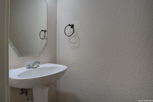 24323 FLINT CRK, San Antonio, TX 78255