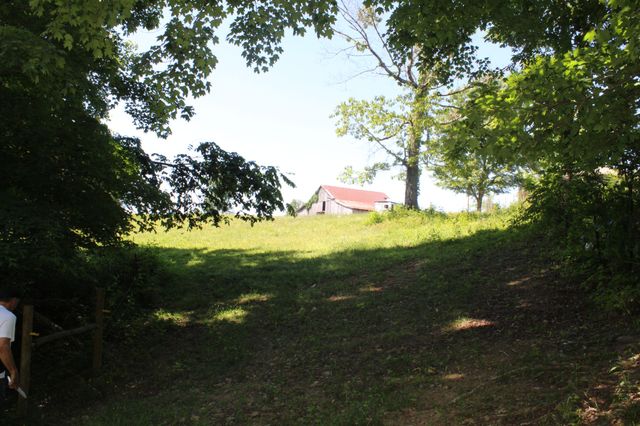 0 Hall Rd, Greenbrier, TN 37073