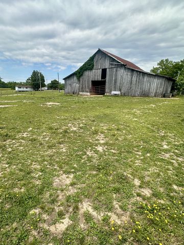 0 Hall Rd, Greenbrier, TN 37073