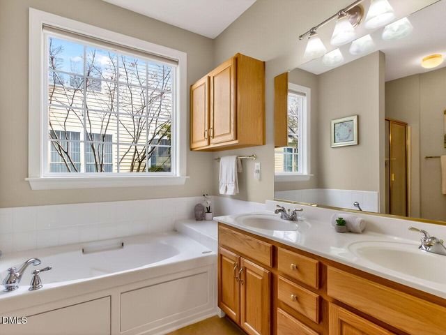 408 Knotts Valley Lane, Cary, NC 27519
