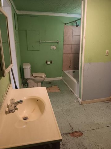 537 S CEDAR Avenue, Independence, MO 64053