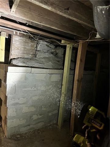 537 S CEDAR Avenue, Independence, MO 64053