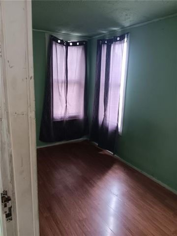 537 S CEDAR Avenue, Independence, MO 64053